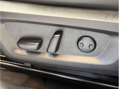 2023 Mitsubishi Outlander PHEV SEL Sport Utility 4D