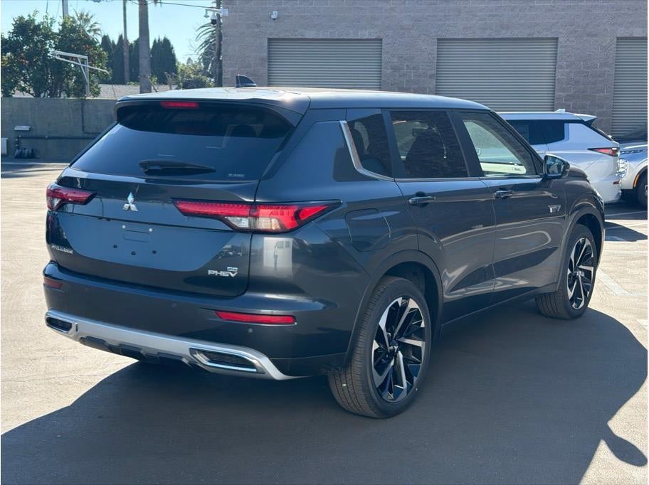 2025 Mitsubishi Outlander PHEV SE
