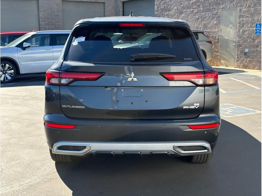 2025 Mitsubishi Outlander PHEV SE