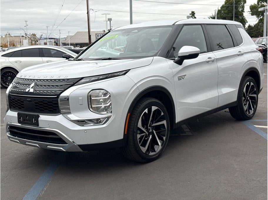 2025 Mitsubishi Outlander PHEV SE