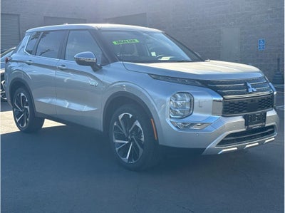 2025 Mitsubishi Outlander PHEV SE Tech Package