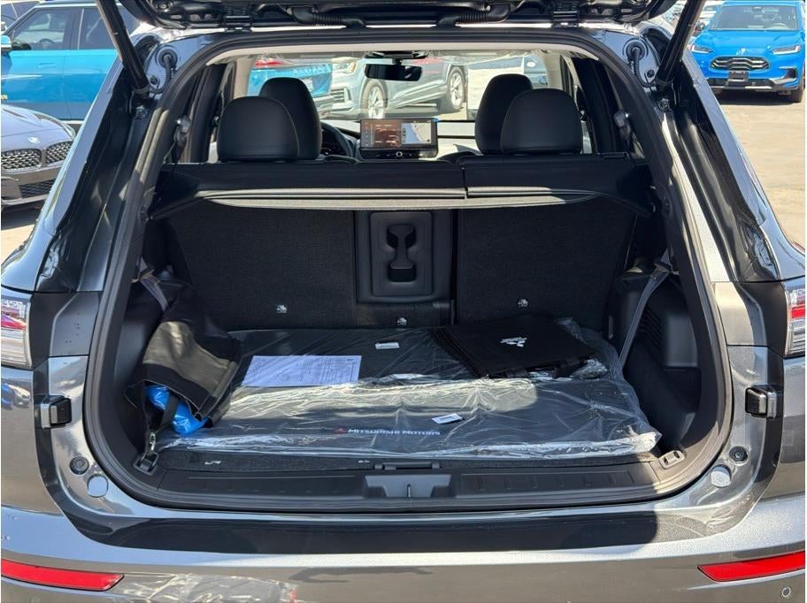 2026 Mitsubishi Outlander PHEV SE Sport Utility 4D