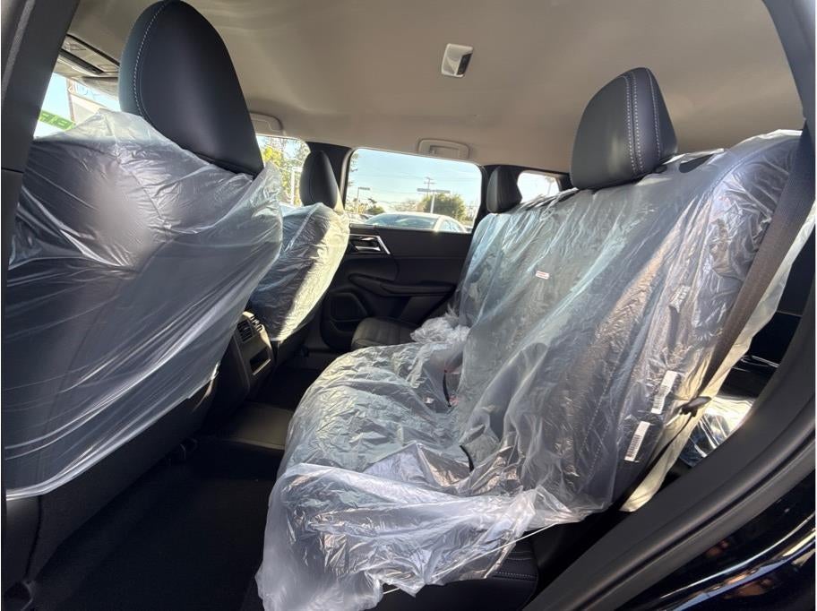 2025 Mitsubishi Outlander PHEV SE