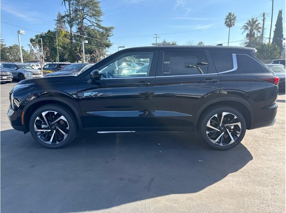 2025 Mitsubishi Outlander PHEV SE