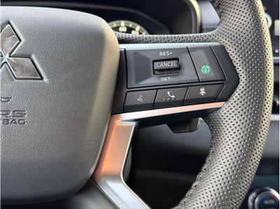 2025 Mitsubishi Outlander PHEV SE