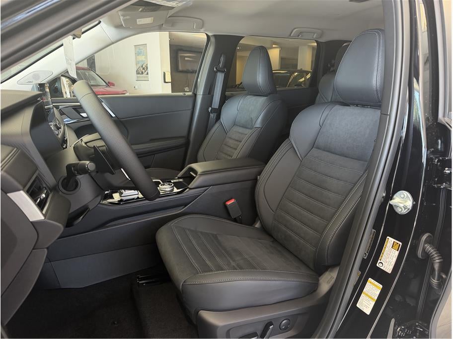 2026 Mitsubishi Outlander PHEV SE
