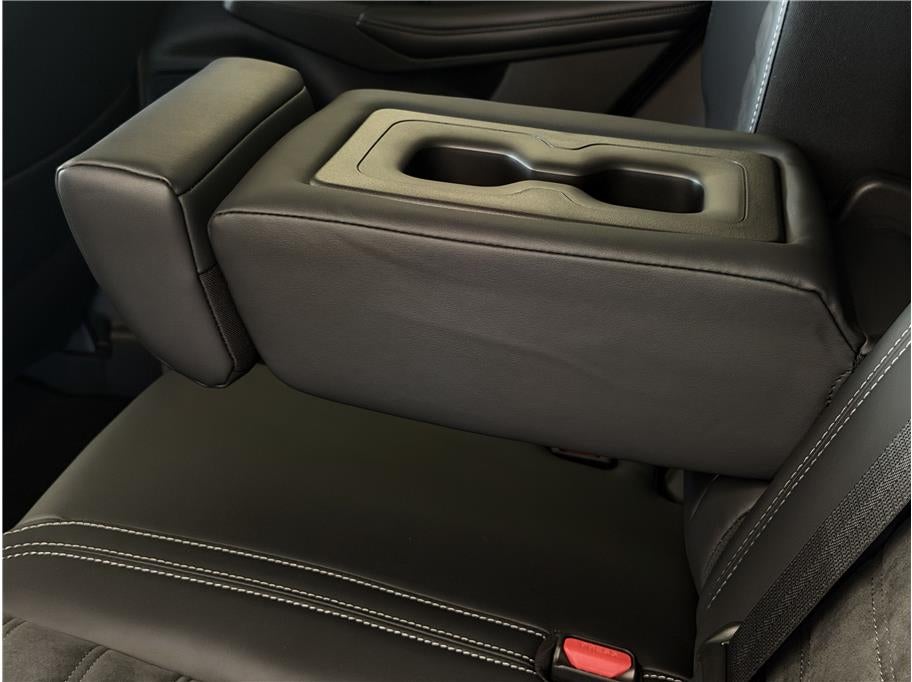 2026 Mitsubishi Outlander PHEV SE