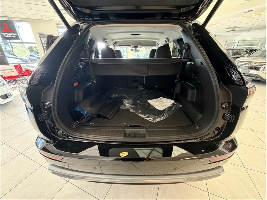 2026 Mitsubishi Outlander PHEV SE