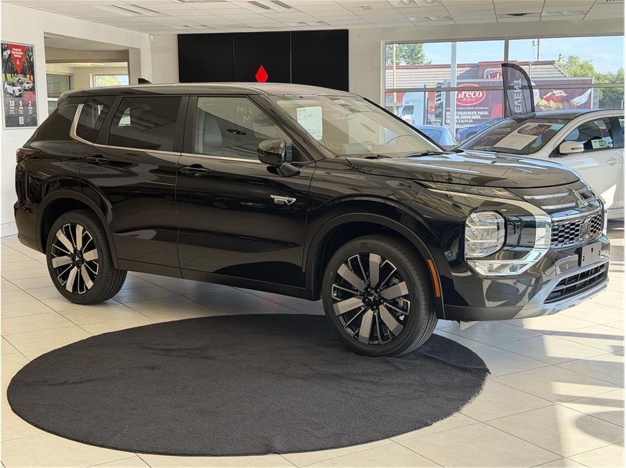 2026 Mitsubishi Outlander PHEV SE