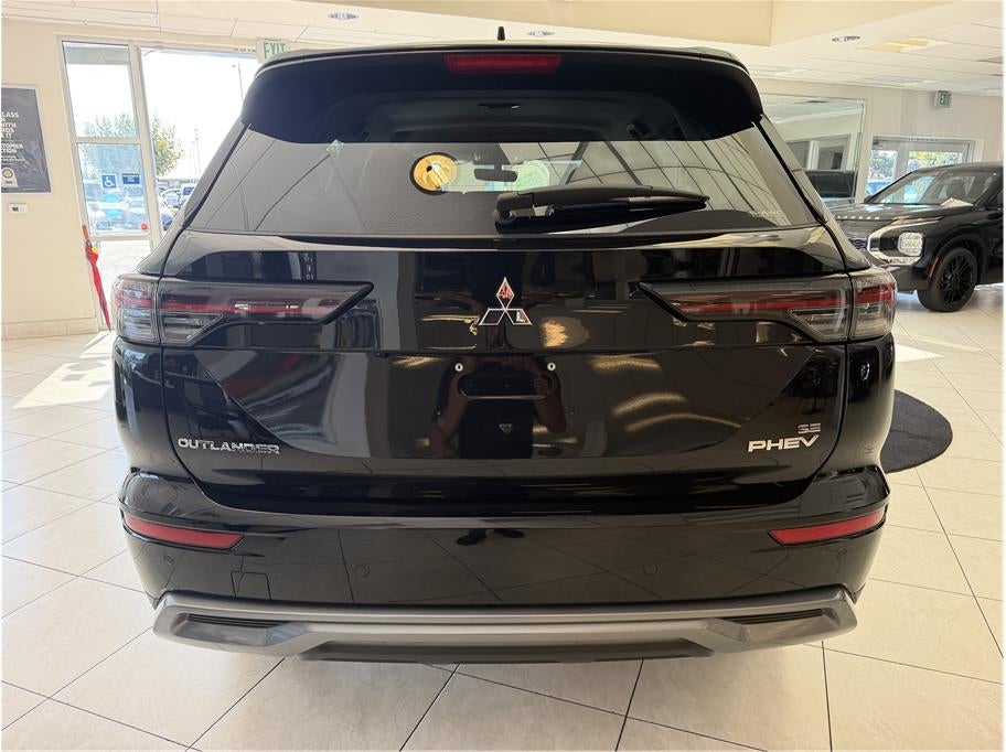 2026 Mitsubishi Outlander PHEV SE