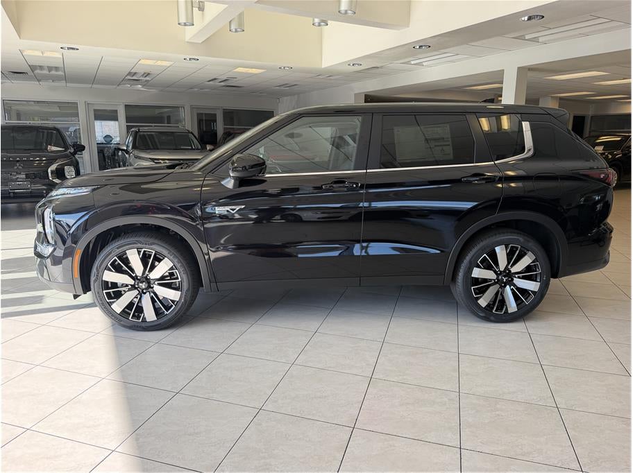 2026 Mitsubishi Outlander PHEV SE