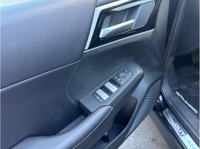 2025 Mitsubishi Outlander PHEV SE