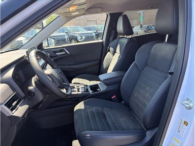 2025 Mitsubishi Outlander PHEV SE