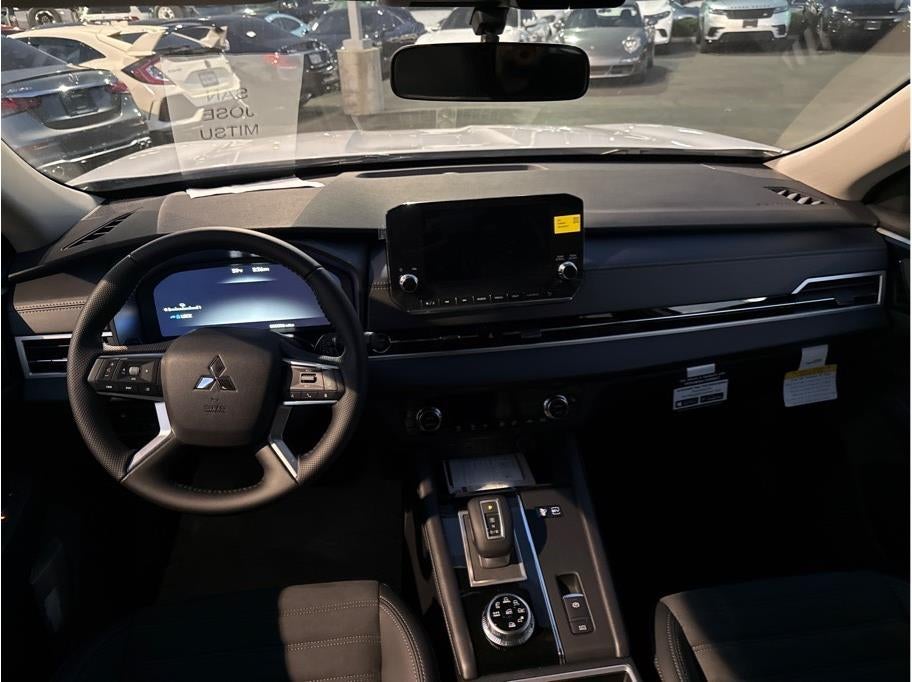 2025 Mitsubishi Outlander PHEV SE