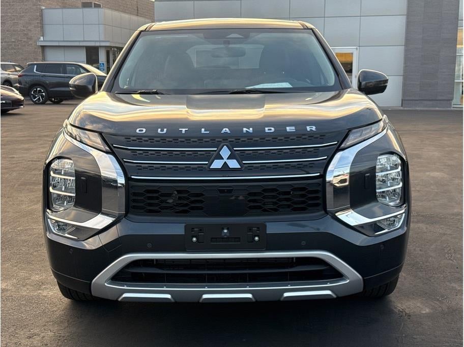 2025 Mitsubishi Outlander PHEV SE