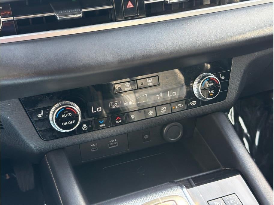 2024 Mitsubishi Outlander PHEV SEL Sport Utility 4D