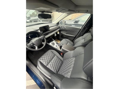 2025 Mitsubishi Outlander PHEV SEL