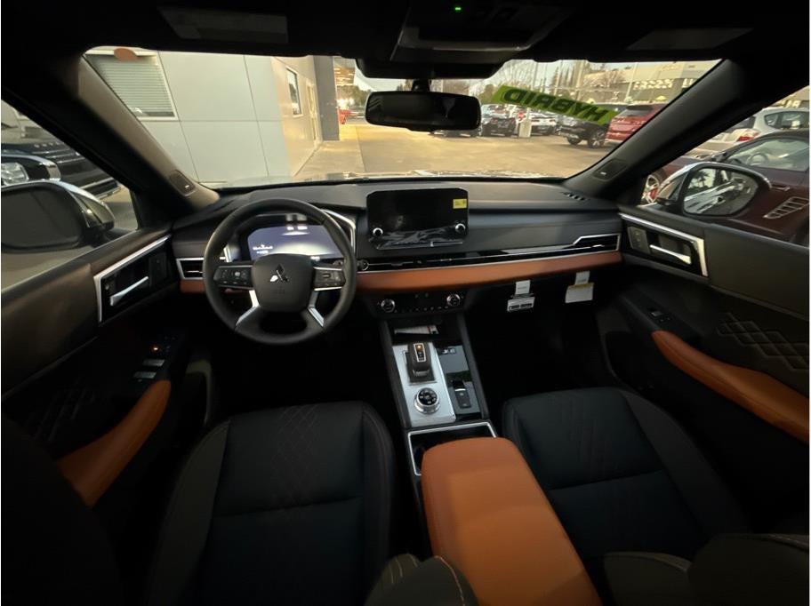 2025 Mitsubishi Outlander PHEV SEL Premium Pacakge