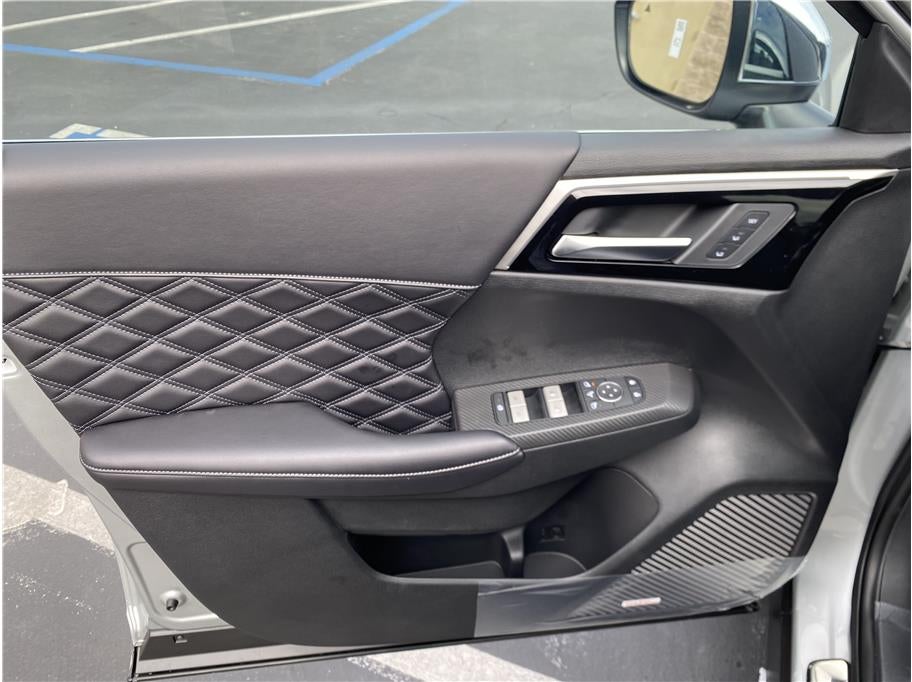 2025 Mitsubishi Outlander PHEV SEL