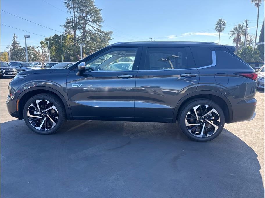 2025 Mitsubishi Outlander PHEV SEL