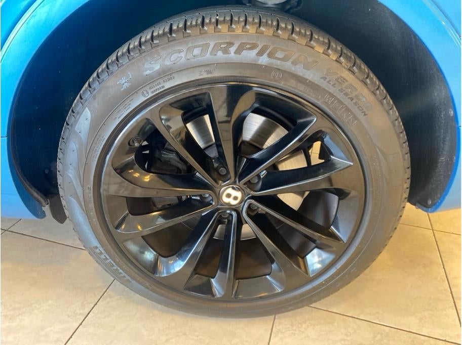 2020 Bentley Bentayga V8 Sport Utility 4D
