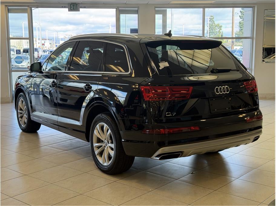 2019 Audi Q7 45 TFSI Premium Sport Utility 4D