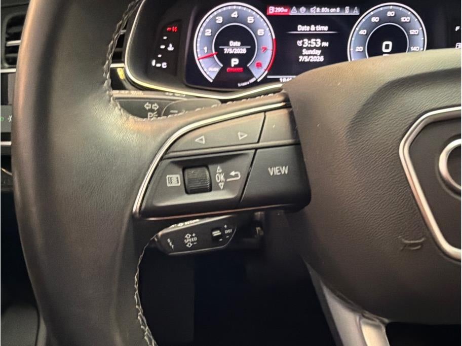 2025 Audi Q8 55 TFSI Premium Sport Utility 4D