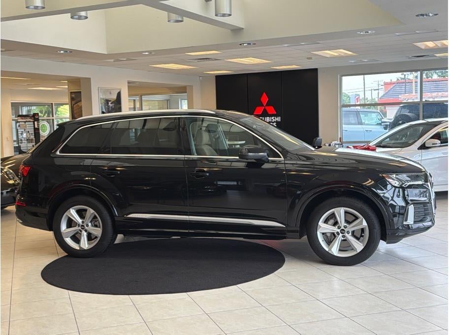 2024 Audi Q7 45 TFSI Premium Plus Sport Utility 4D