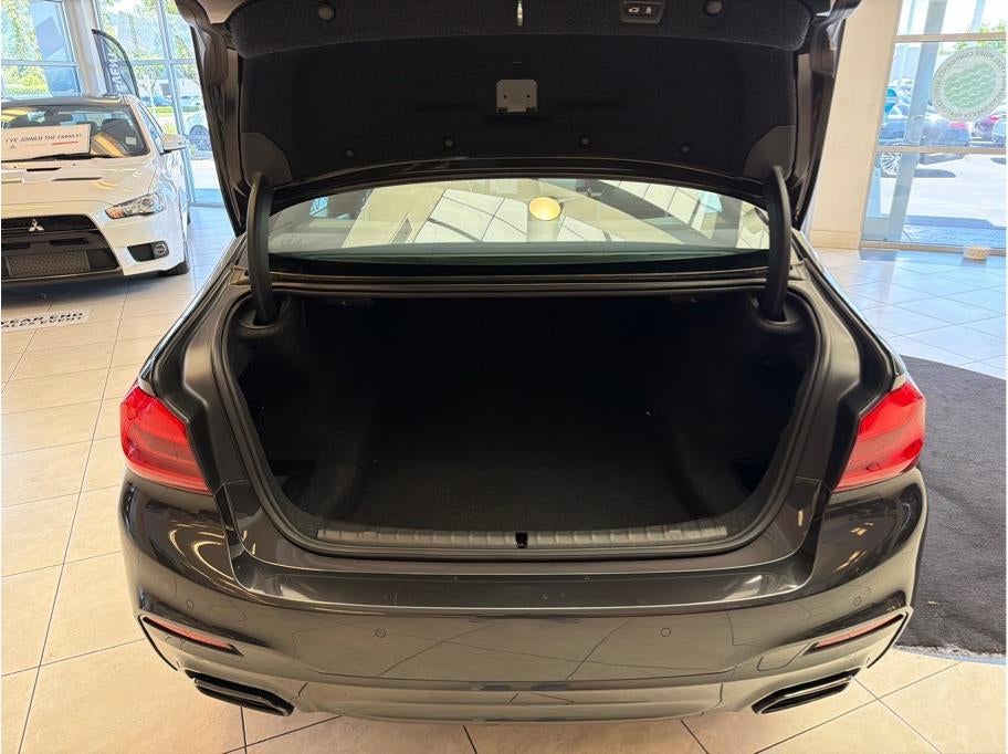 2020 BMW 5 Series M550i xDrive Sedan 4D