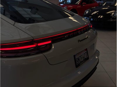 2019 Porsche Panamera 4 E-Hybrid Sedan 4D