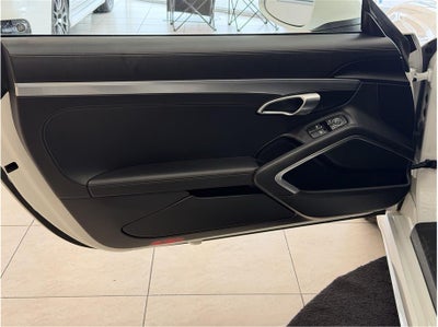 2019 Porsche 718 Boxster Roadster 2D