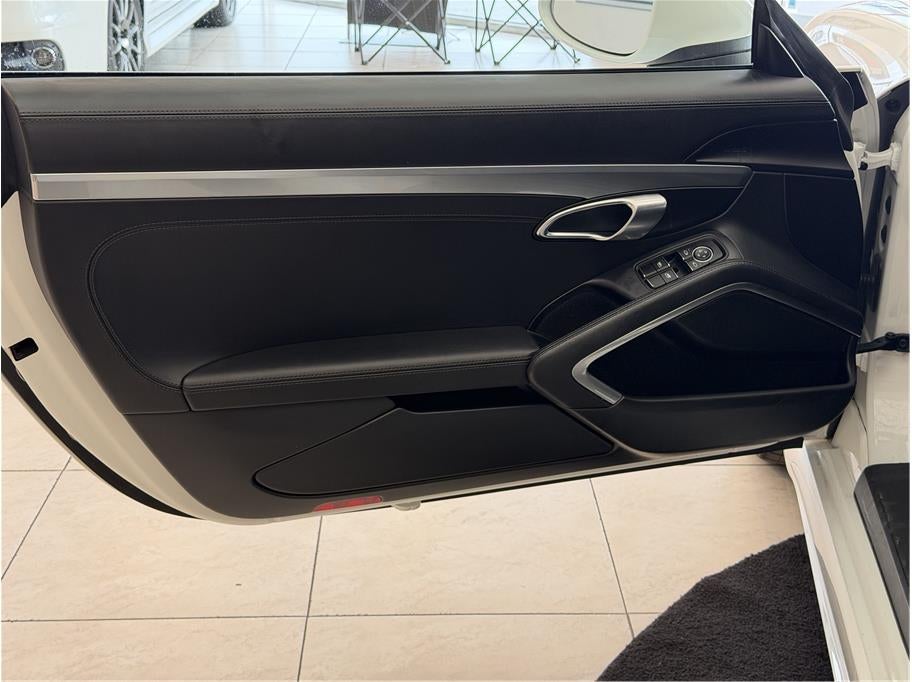 2019 Porsche 718 Boxster Roadster 2D