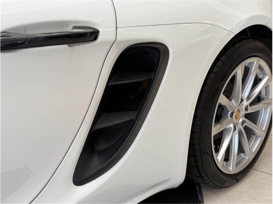 2019 Porsche 718 Boxster Roadster 2D