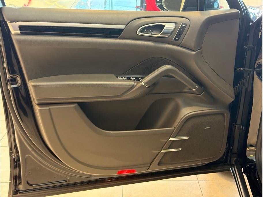 2017 Porsche Cayenne Platinum Edition Sport Utility 4D