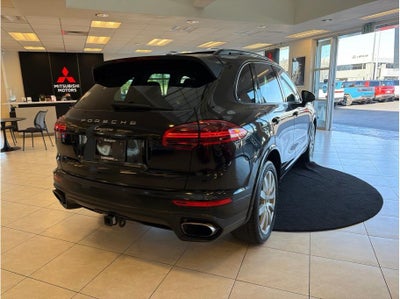 2017 Porsche Cayenne Platinum Edition Sport Utility 4D