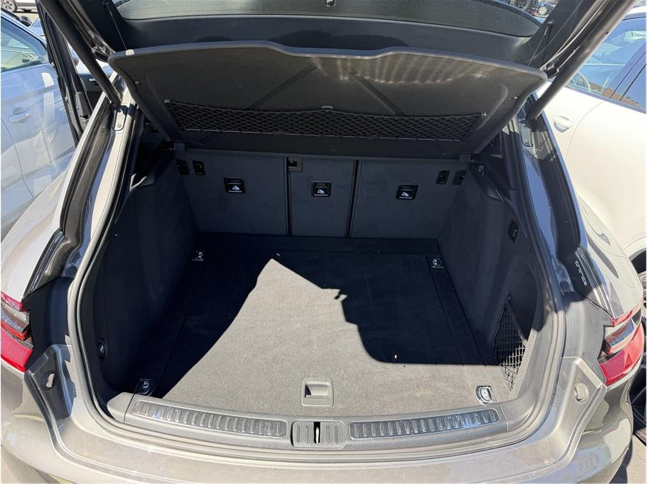 2018 Porsche Macan Sport Edition Sport Utility 4D