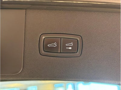 2022 Porsche Cayenne Platinum Edition Sport Utility 4D