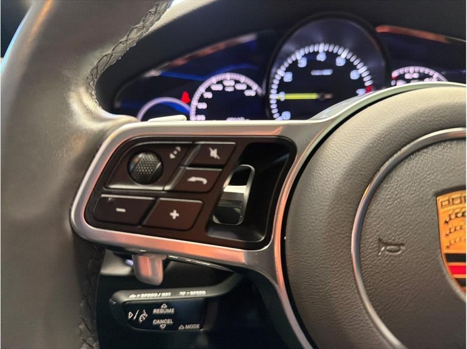 2021 Porsche Cayenne E-Hybrid Sport Utility 4D