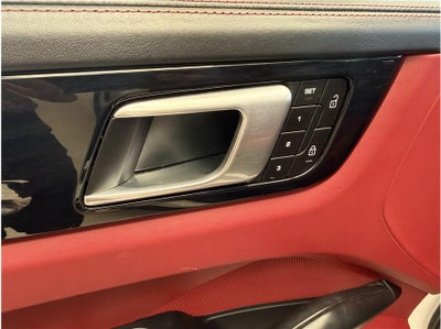 2022 Porsche Cayenne E-Hybrid Sport Utility 4D