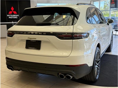 2022 Porsche Cayenne E-Hybrid Sport Utility 4D