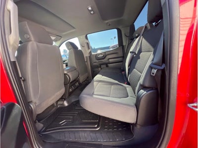 2021 Chevrolet Silverado 1500 Crew Cab Custom Pickup 4D 5 3/4 ft