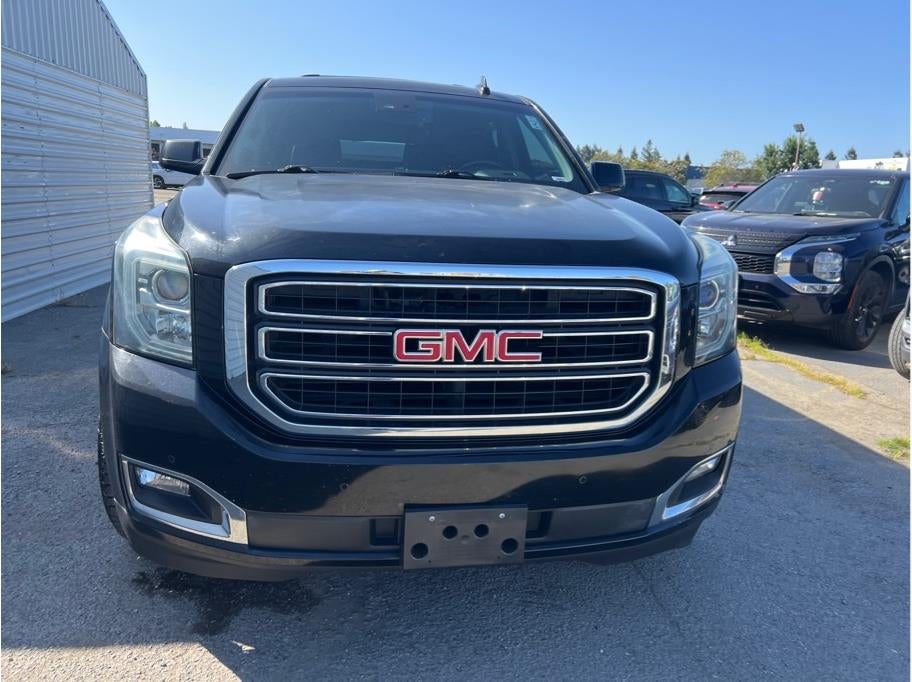 2017 GMC Yukon XL SLT Sport Utility 4D
