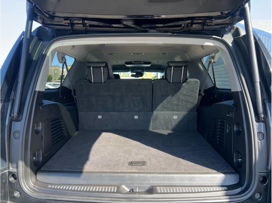 2017 GMC Yukon XL SLT Sport Utility 4D