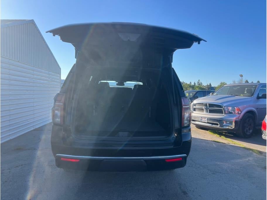 2024 Chevrolet Suburban LT Sport Utility 4D