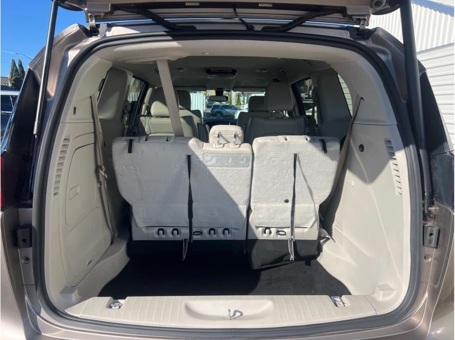 2018 Chrysler Pacifica Hybrid Touring L Minivan 4D