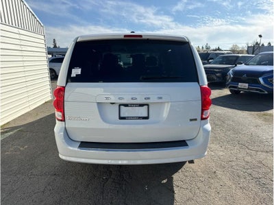 2017 Dodge Grand Caravan Passenger SE Minivan 4D