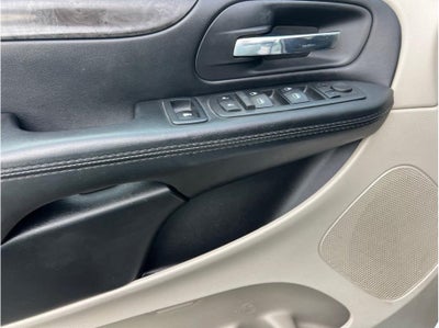 2017 Dodge Grand Caravan Passenger SE Minivan 4D