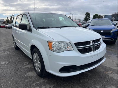 2017 Dodge Grand Caravan Passenger SE Minivan 4D