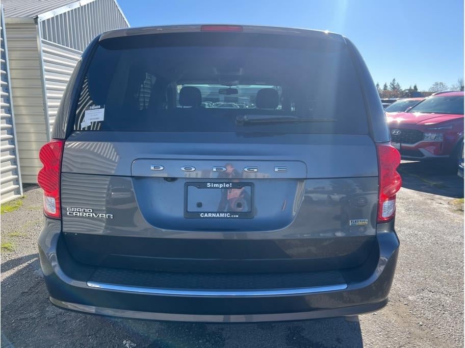 2017 Dodge Grand Caravan Passenger SE Minivan 4D