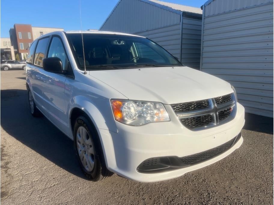 2017 Dodge Grand Caravan Passenger SE Minivan 4D